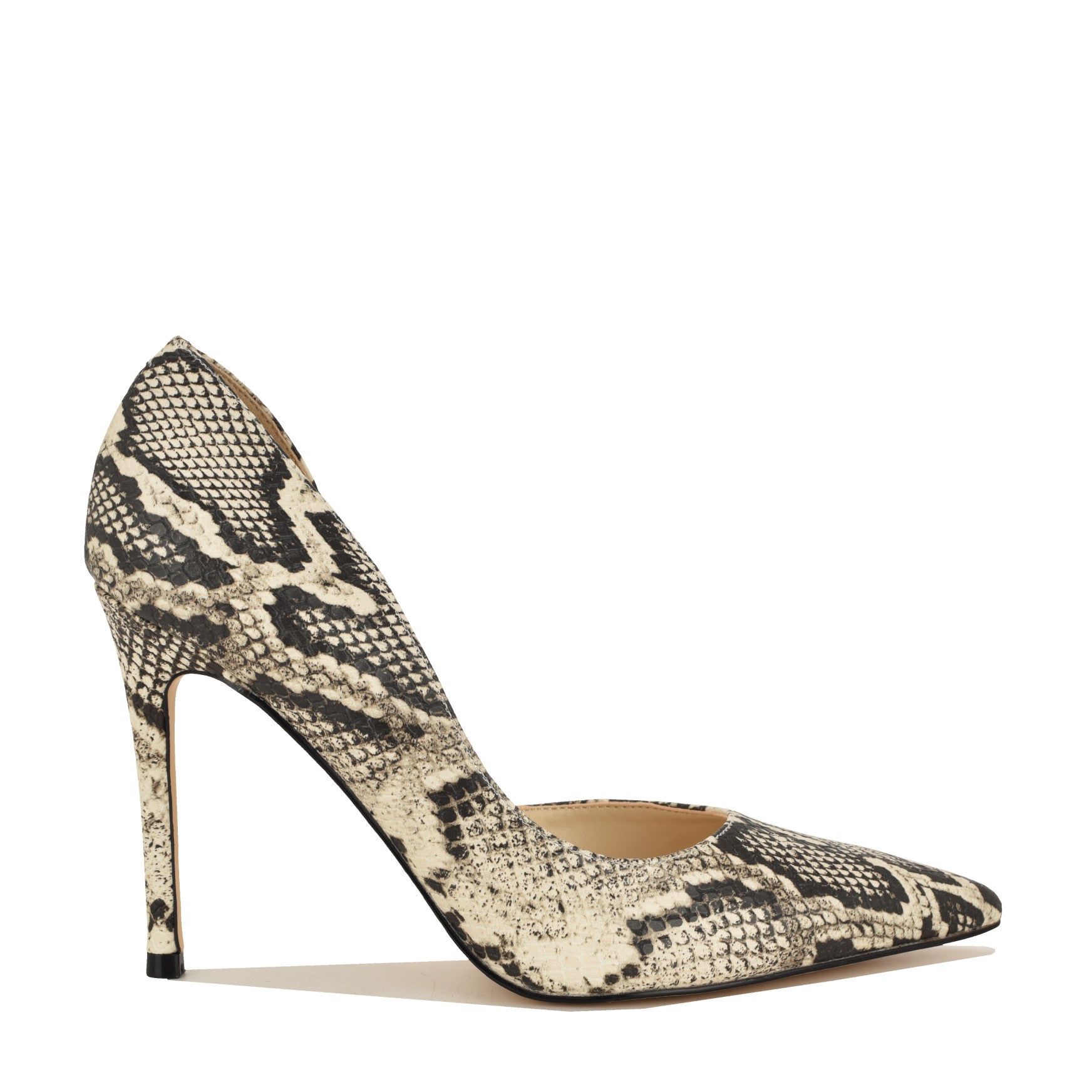 Spitse lak pumps met hoge rechte naaldhakken en bandjes Spitse lak pumps met hoge rechte naaldhakken en bandjes