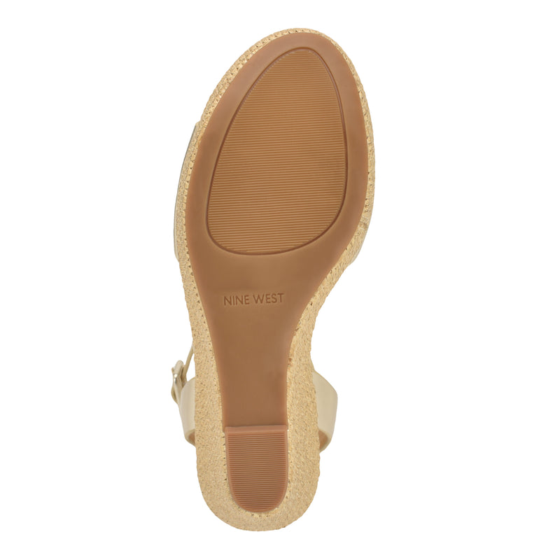 Nine West Hanlow Women's Dress Sandals Gold : 5.5 M, Faux Leather Nine West Hanlow Women's Dress Sandals Gold : 5.5 M, Faux Leather