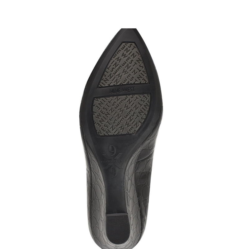 Cal 9x9 Dress Wedges