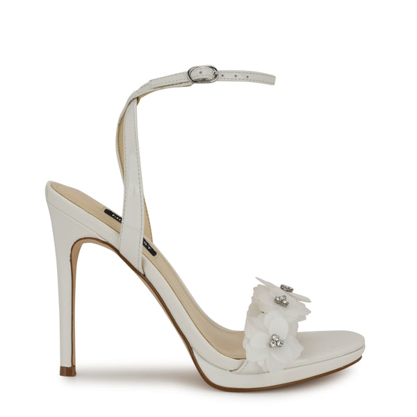 Women's Lovely Flower Platform Sandals - White | Nine West