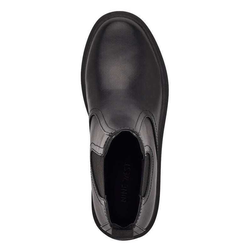 Yullon Lug Sole Chelsea Booties