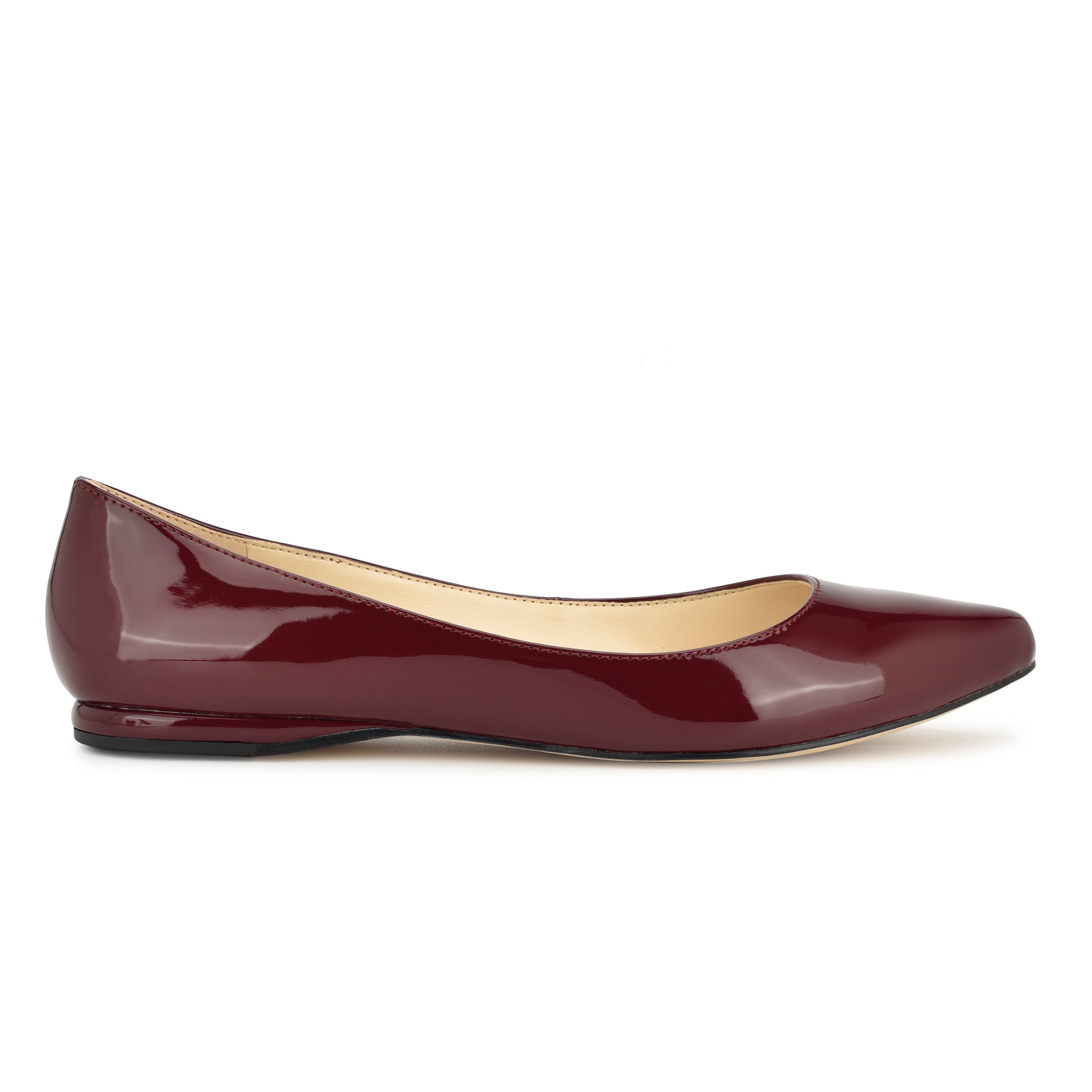 Speakup Almond Toe Flats â Nine West