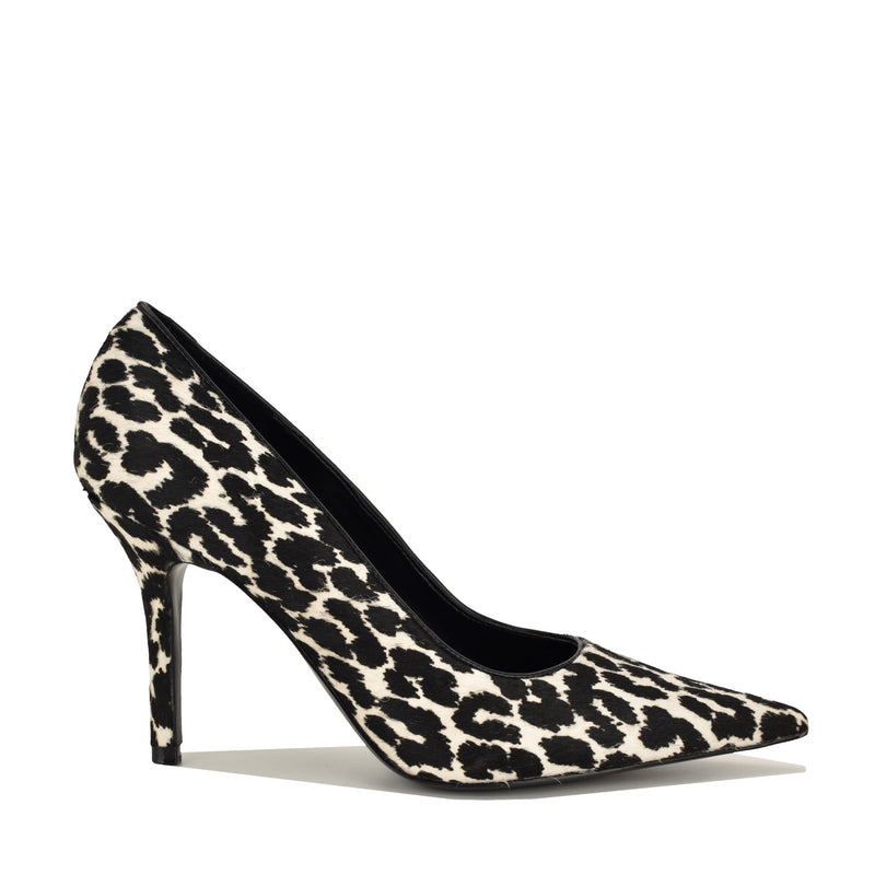 Gemmha Pointy Toe Pumps
