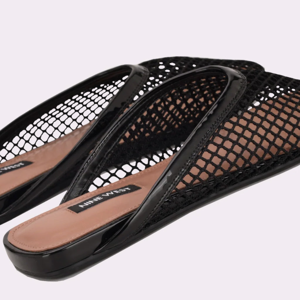 Flat Mules Collection
