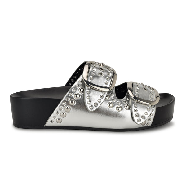 靴 MEDI WESTERN BUCKLE SANDALS Mia Embossed Metal Western Sandal - Women's Shoes in Sand