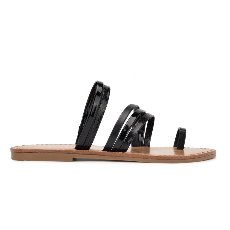 나인웨스트 NINEWEST Cins Toe Ring Flat Strappy Slide Sandals,Black