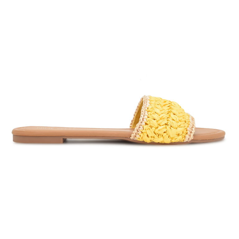 나인웨스트 NINEWEST Beehiv Slide Sandals,Yellow